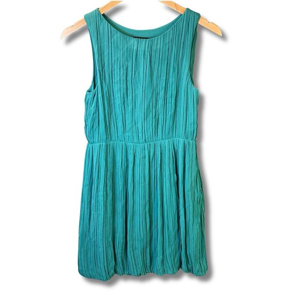 Theory Silk Pleated Green Dress Women’s Size 0 Balloon Hem - Picture 2 of 9
